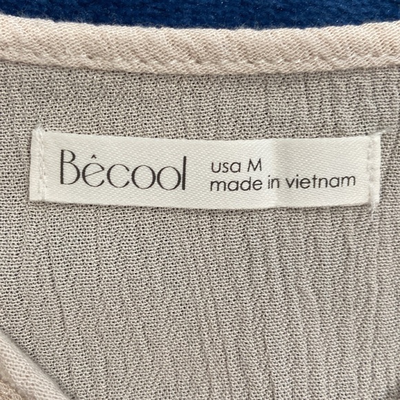 Be Cool Tan Cropped Top. Size M - Picture 4 of 6